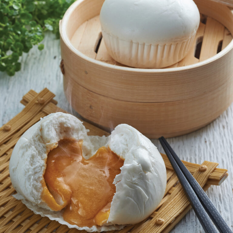 Mdm Ling Bakery 2023 Salted Egg Yolk Lava Custard Bun (Liu Sha Pau)